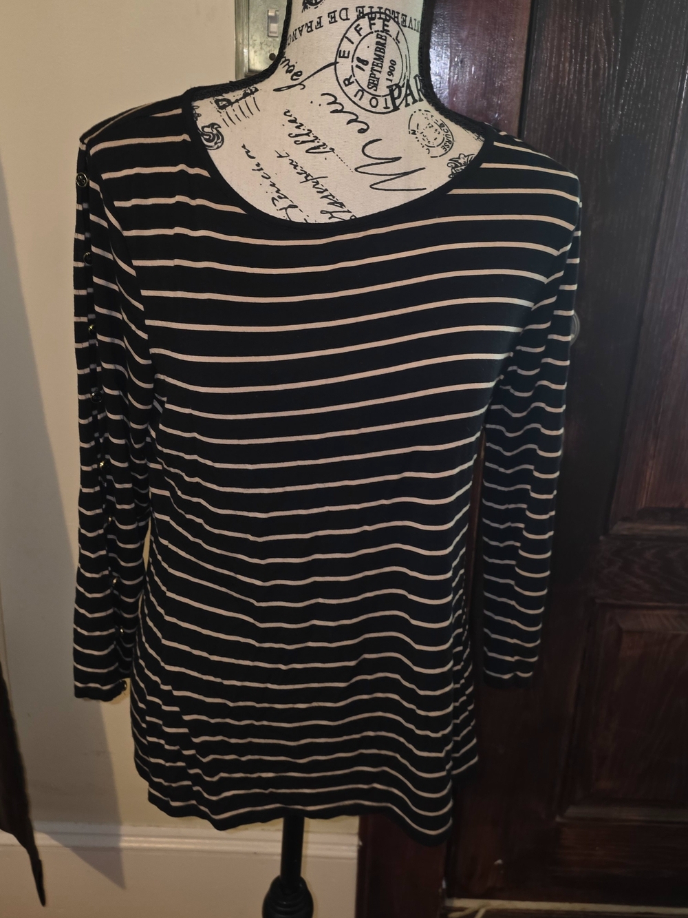 Cable & Gauge Black and Tan Striped Long-Sleeve Tee Small